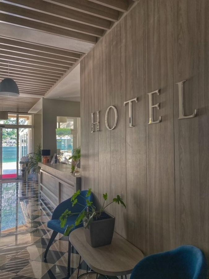 Hotel Montebay Perla Prčanj Exterior foto